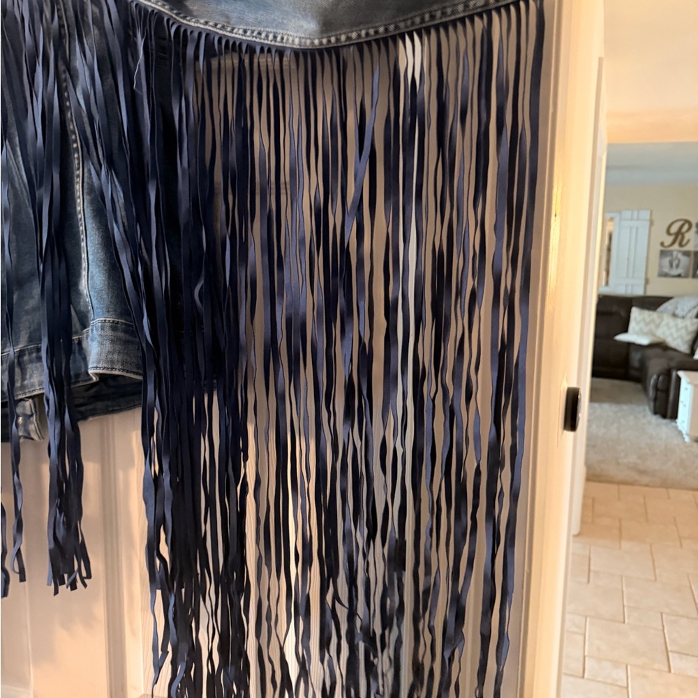 Idyllwind Blue Denim Stars and Fringe Jean Jacket - Picture 7 of 14